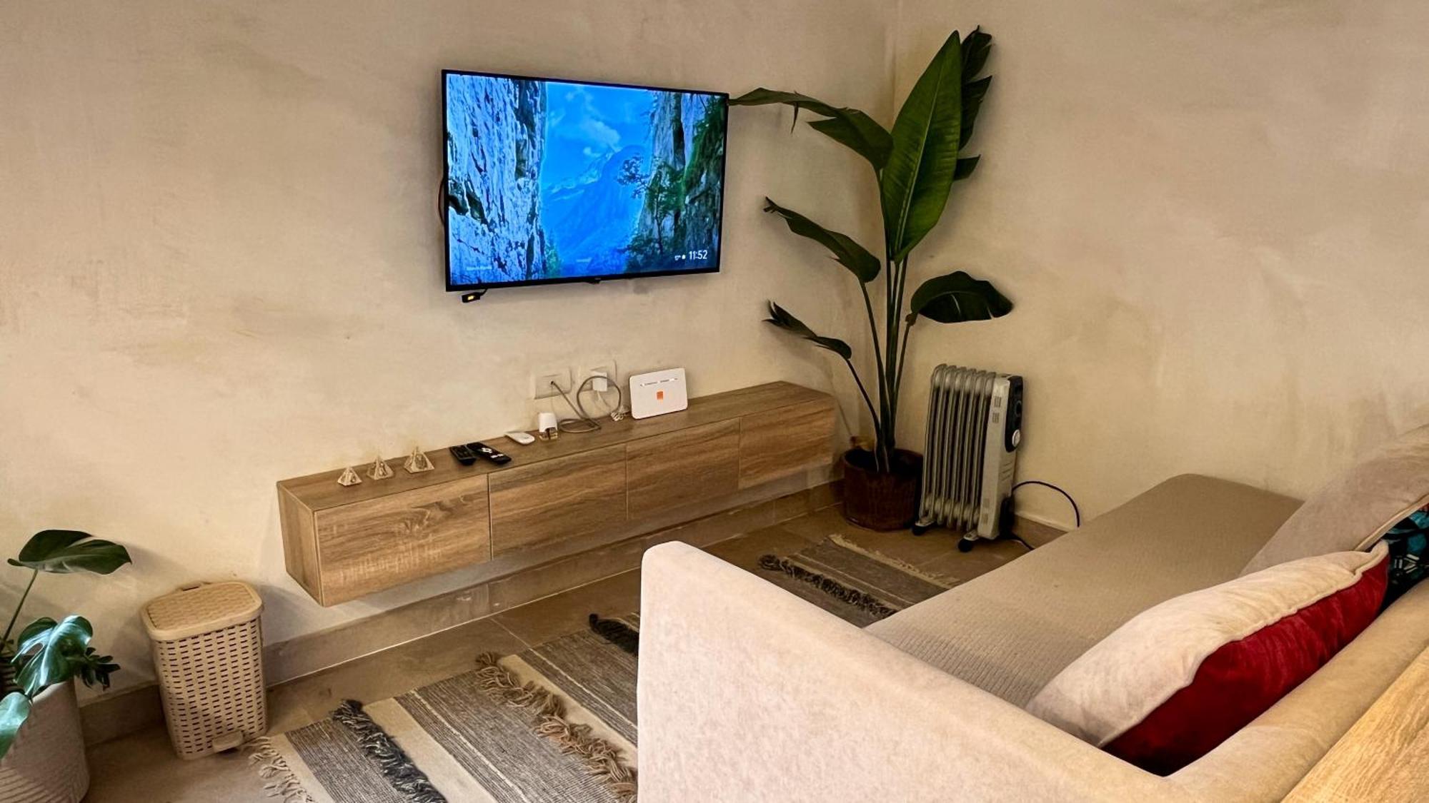 Boho Getaway With Pyramids View & Jacuzzi Apartment Giza Luaran gambar